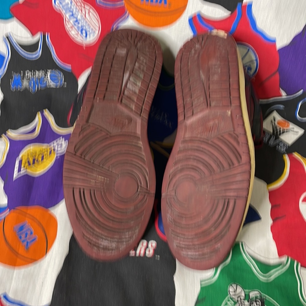 Jordan Retro 1 Mid - Picture 5 of 6